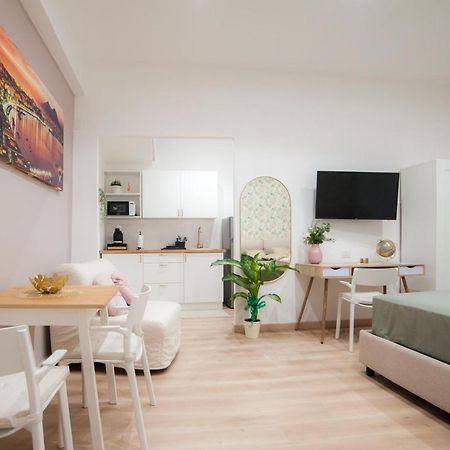 Michelangelo 80 Apartment Неаполь Экстерьер фото