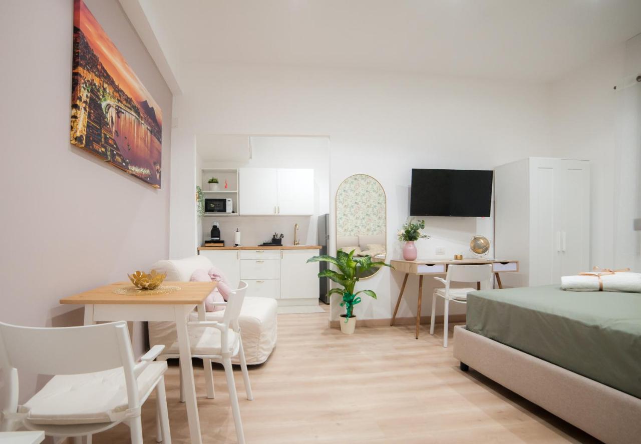 Michelangelo 80 Apartment Неаполь Экстерьер фото